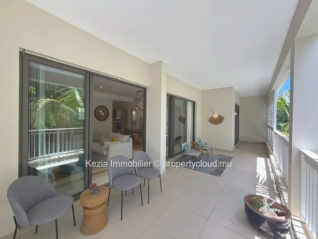 Élégant Appartement Avec Grand Balcon