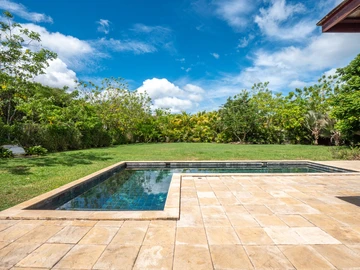 5 Bedroom Villa