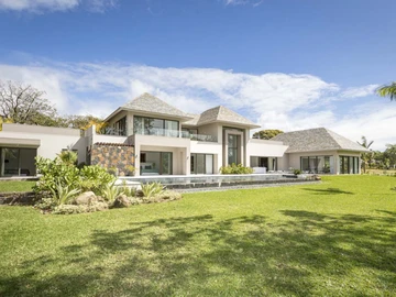 4 Bedroom Villa