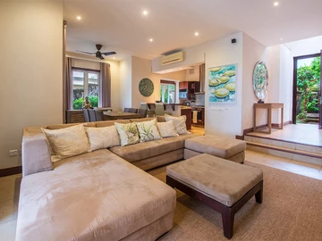 Scandinavian flair, clean lines, uncluttered spaces – this home is ready to move in.