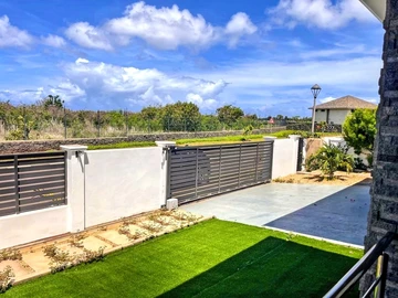 6 Bedroom Villa