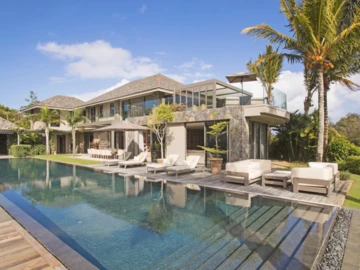 6 Bedroom Villa