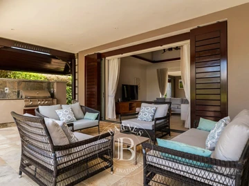 4 Bedroom Villa