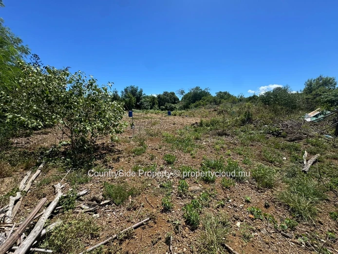 Residential Land for Sale in Péreybère – Morc Swan | 795 m²