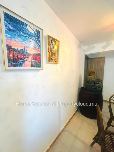 3-Bedroom Ground-Floor Apartment with Terrace and Garage Near Péreybère Beach
