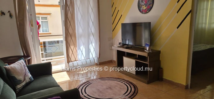 Magnifique appartement meublé au 1er étage à louer à Pereybere