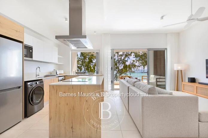 GRAND GAUBE - Luxury Seafront Living - 3 bedrooms