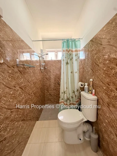 Charming First-Floor Apartment for Rent in Pereybere 