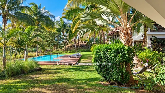 For Sale in Tamarin, Mauritius: 2-Bedroom Apartment Just Steps from the Beach with Access to a Communal Pool