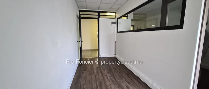 Commercial Space for rent in Quatre Bornes – Prime Location