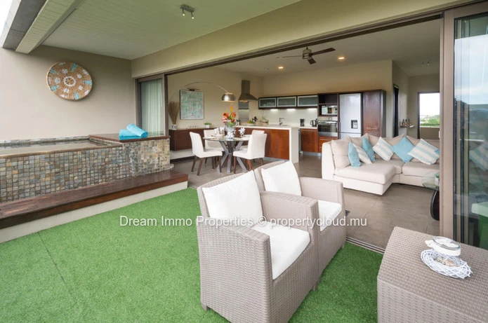 Beau Penthouse 3Ch Avec Piscine Privee Au Domaine Des Alizées À Grand Baie - Ile Maurice