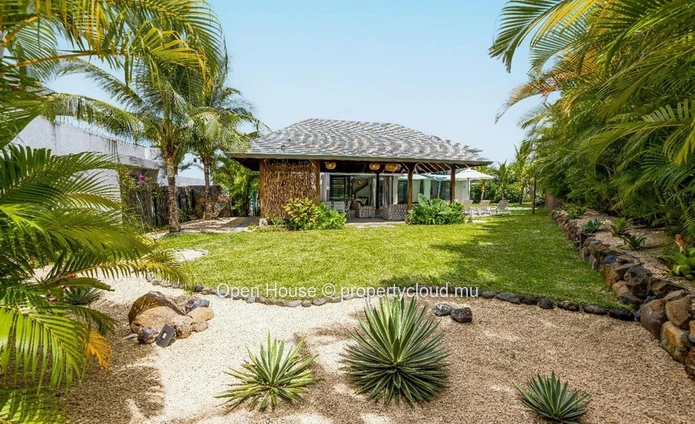 Villa PDS de 3 chambres avec piscine privée à Rivière Noire