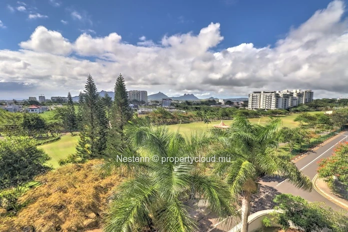 Elegant fully furnished 3-bedroom apartment with stunning views 