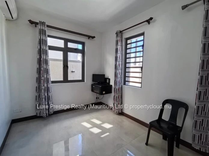 Modern 3-Bedroom Villa with Private Pool for Rent in Calodyne | 20 Minutes to Northfields International School | Secu...