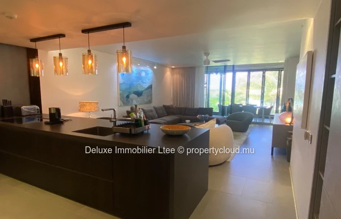 Pereybere Beachfront 3BR Apartment