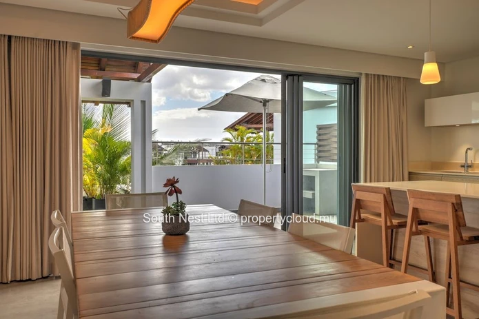 Art de Vivre d'Exception à Mont Choisy – Superbe Penthouse Meublé de 3 Chambres