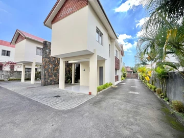 3 Bedroom Townhouse, Duplex