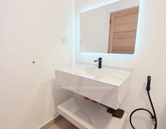 Maison 3 chambres avec piscine à vendre à Grand Baie