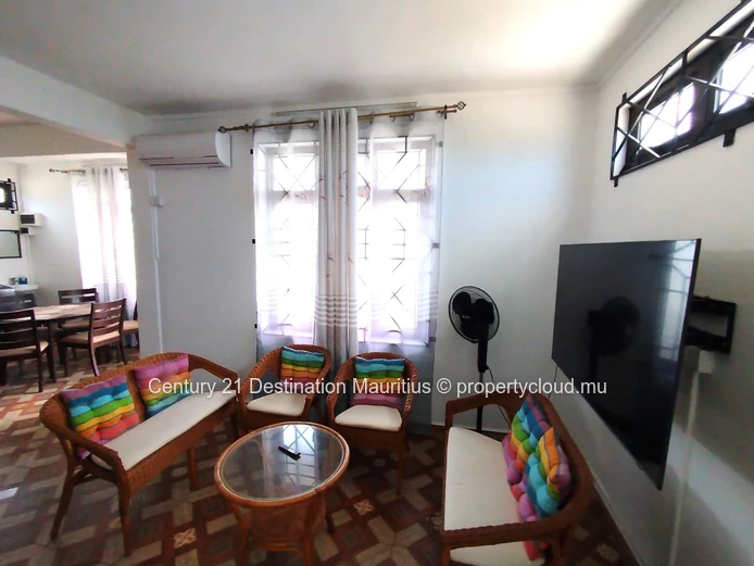Grand Baie : 2 Appartements De 3 Chambres À Deux Pas De La Plager