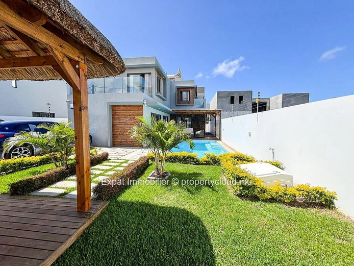 Charming Villa for Rent in Grand Baie – Comfort and Modernity