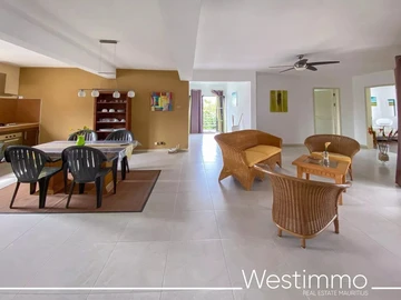 8 Bedroom Villa