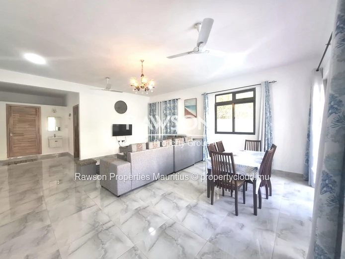 5-Bedroom Bungalow | Private Pool | Spacious & Charming | Pereybere 