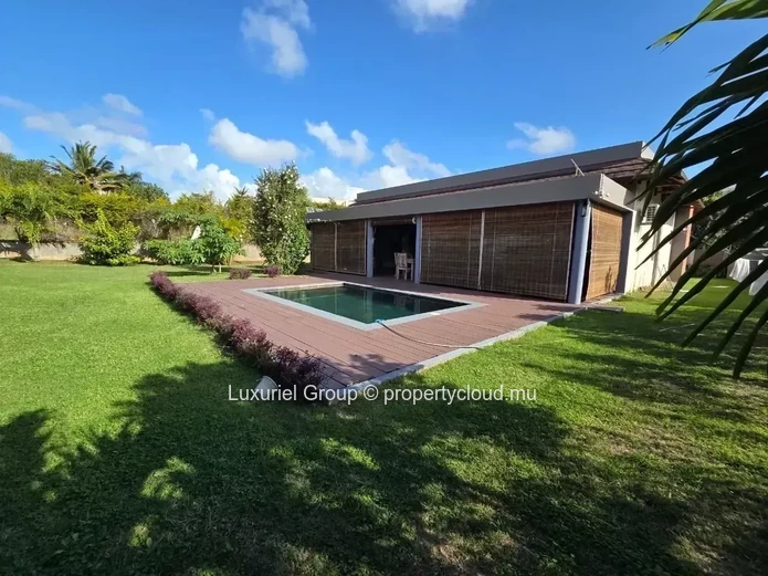  Beautiful Family Villa With Private Pool For Rent