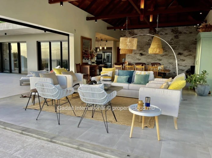 For Rent – Magnificent Luxury Villa in Domaine de Palmyre | Breathtaking Le Morne Views, West Coast of Mauritius