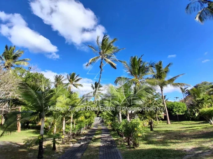 Mauritius - Rare opportunity : Luxury villa by the sea near Grand Bay - Pointe aux Canonniers