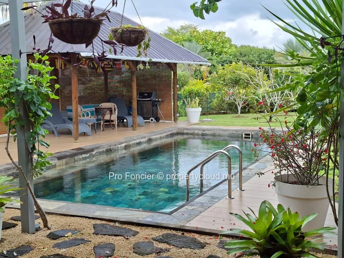 Maison à vendre à Bon Espoir - Belle propriété de plain-pied avec piscine dans un morcellement sécurisé du Nord
