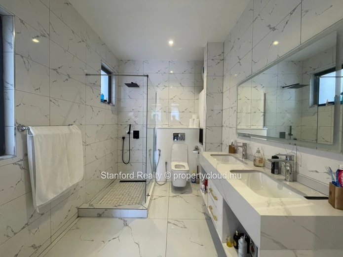 Appartement exclusif à louer - 3 chambres, Pereybere, North