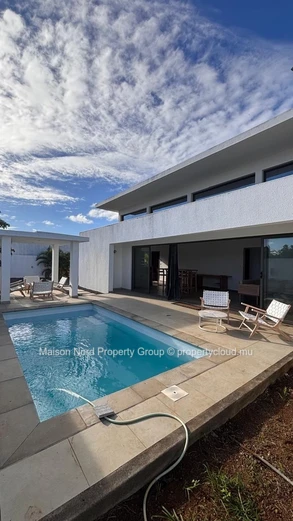 Modern 3-Bed Furnished Villa with Pool in Calodyne