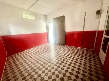 2 Bedroom Commercial Property