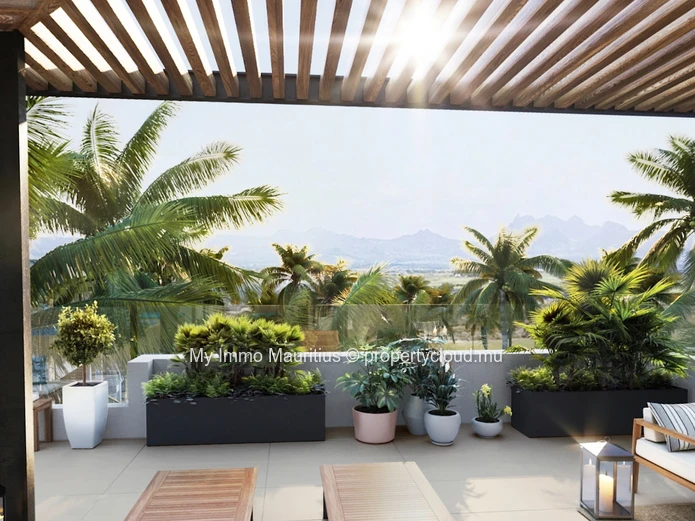 New Penthouse Within Walking Distance of the Beach – Bain Boeuf