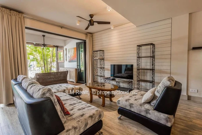 For sale, lovely waterfront duplex in the only residential marina of Mauritius, in Black River