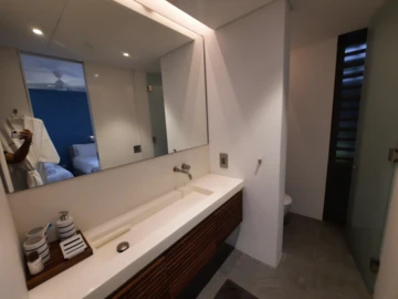 5 Bedroom Villa