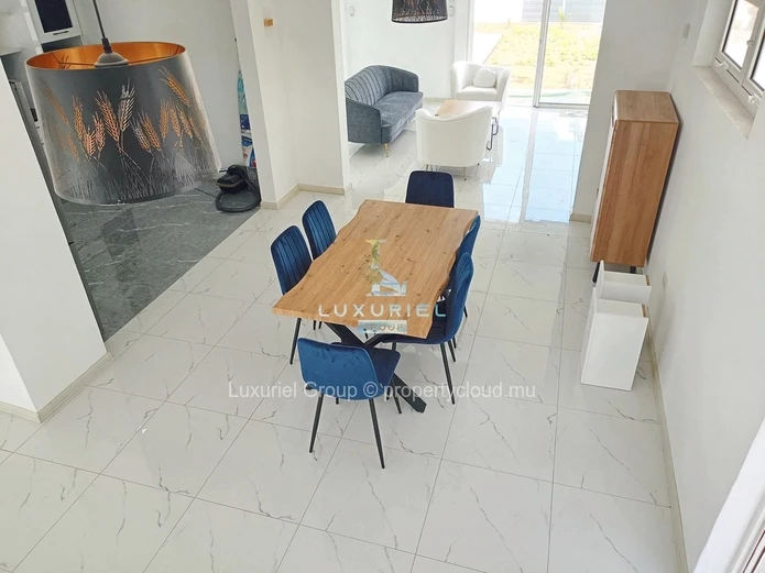 Villa Modern Avec Piscine