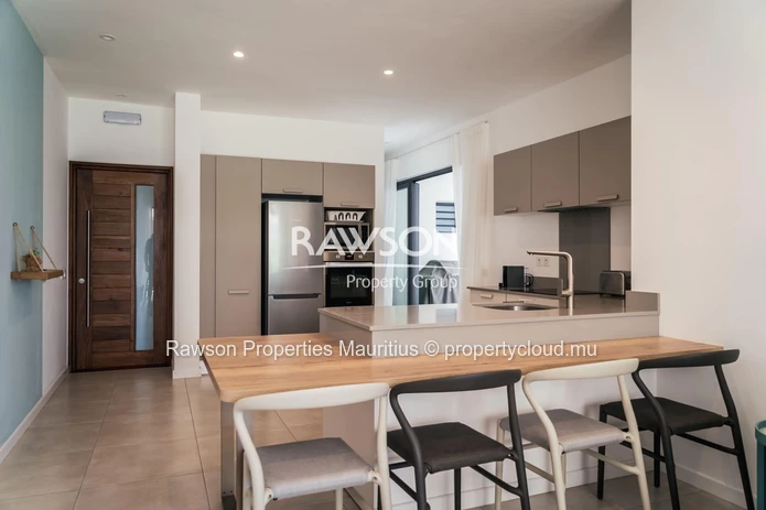 3 Bedroom Beachfront Apartment | Pool And Garden | Poste Lafayette | Lease Hold