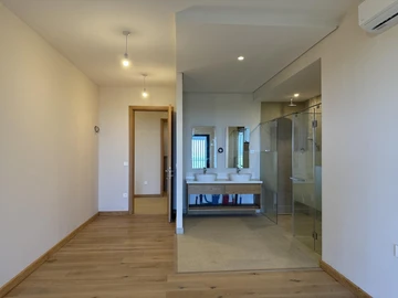 Appartement de 4 Chambres