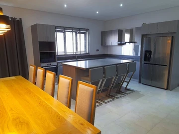 4 Bedroom Villa