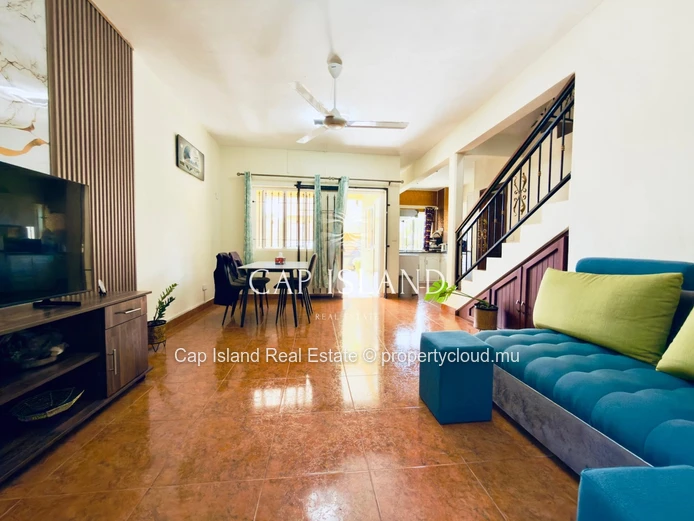 Long-Term Rental: Spacious 3-Bedroom Triplex in Grand Gaube