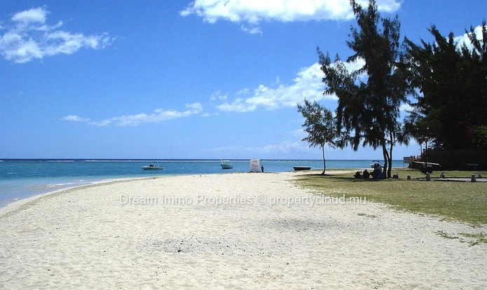 New corner duplex with sea & mountain views and a private pool in Tamarin - Mauritius
