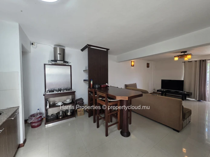 Beautiful 1st-floor duplex available for rent in a nice and secure residence in Grand Baie