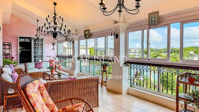 Exceptional property for sale in Curepipe - Large house with outbuilding and panoramic views