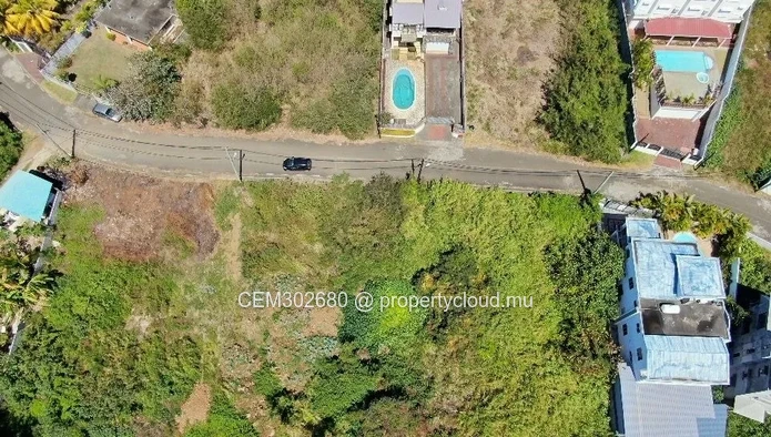 8.5 Perches Residential Land for Sale in Pereybere 