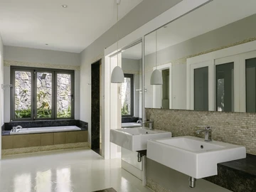 4 Bedroom Villa
