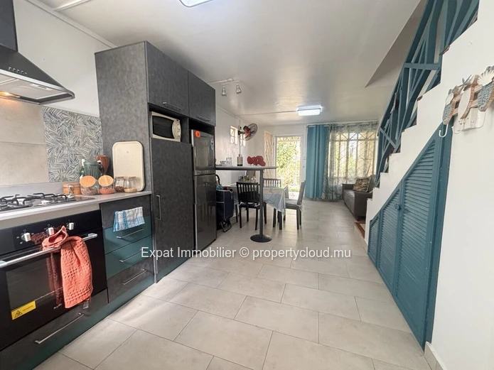 Charmant Duplex En Residence Securisee Avec Piscine & Tennis - Grand Baie