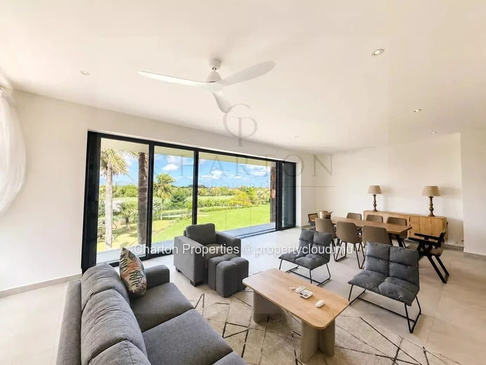 New 3-bedroom apartment with en-suite bathrooms and mountain views