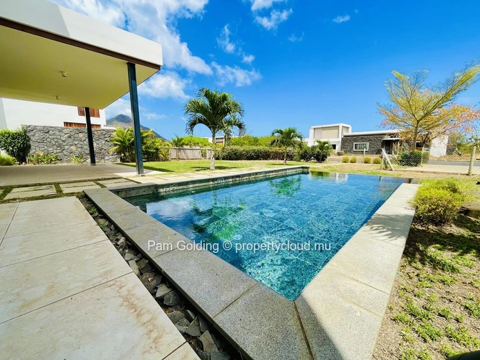 Brand New 4-Bedroom Villa in Akasha, Cap Tamarin – Private Pool, Garden & Smart City Family Living