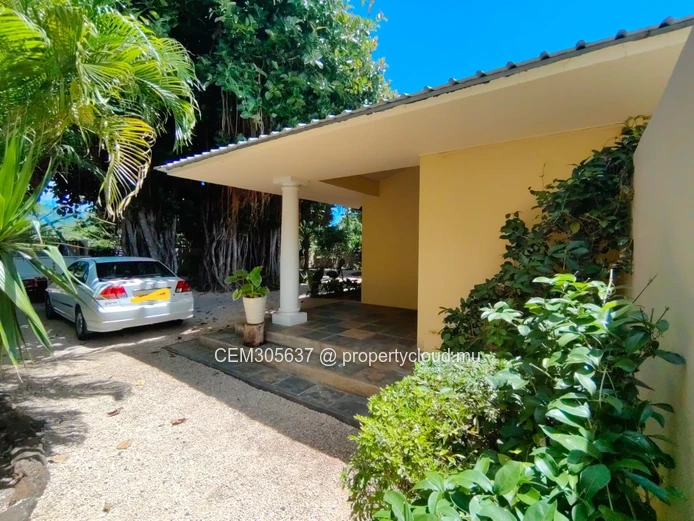 Villa à Vendre – Les Multipliants, Petite Rivière Noire